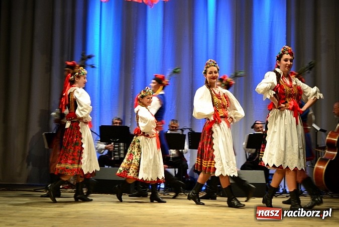 Zdjęcie w galerii na portalu naszraciborz.pl: Folkowe rytmy zabrzmiały w raciborskiej Strzesze!  wiadomości z regionu