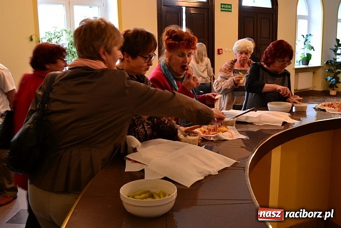 Zdjęcie w galerii na portalu naszraciborz.pl: Folkowe rytmy zabrzmiały w raciborskiej Strzesze!  wiadomości z regionu