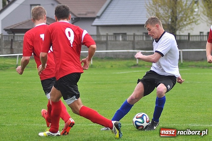 Zdjęcie w galerii na portalu naszraciborz.pl: Niebo zapłakało nad Studzienną. Wygrana Stali wiadomości z regionu