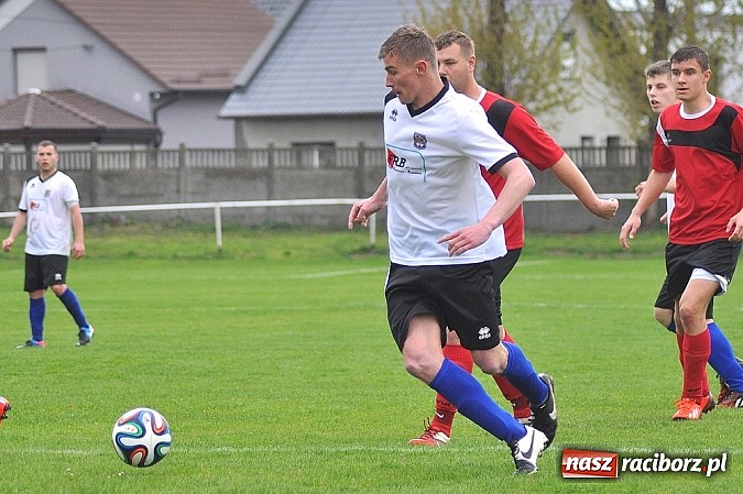 Zdjęcie w galerii na portalu naszraciborz.pl: Niebo zapłakało nad Studzienną. Wygrana Stali wiadomości z regionu