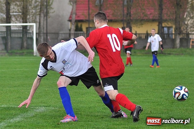 Zdjęcie w galerii na portalu naszraciborz.pl: Niebo zapłakało nad Studzienną. Wygrana Stali wiadomości z regionu