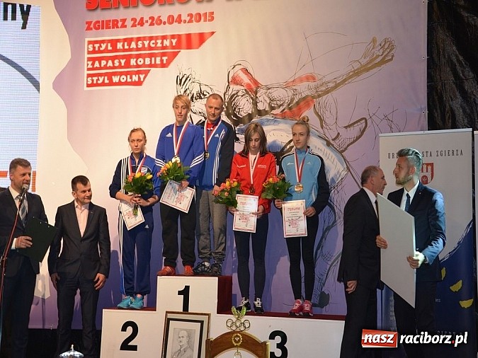 Zdjęcie w galerii na portalu naszraciborz.pl: Mistrzostwa Polski w Zapasach. Złota Arkadiusza Gucika, Agnieszki Kr&oacute;l i Sebastiana Jezierzańskiego wiadomości z regionu