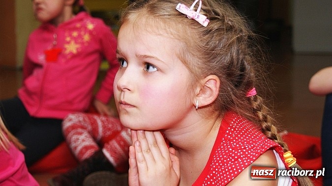 Zdjęcie w galerii na portalu naszraciborz.pl: Z Koziołkiem Matołkiem poznajemy Racibórz  wiadomości z regionu