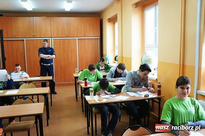 Zdjęcie w galerii na portalu naszraciborz.pl: Turniej Bezpieczeństwa w Ruchu Drogowym z udziałem uczniów z kuźniańskiej gminy  wiadomości z regionu