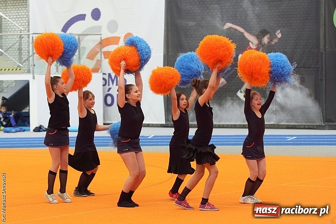 Zdjęcie w galerii na portalu naszraciborz.pl: Halowe Mistrzostwa Powiatu w Lekkiej Atletyce w ZSOMS  wiadomości z regionu