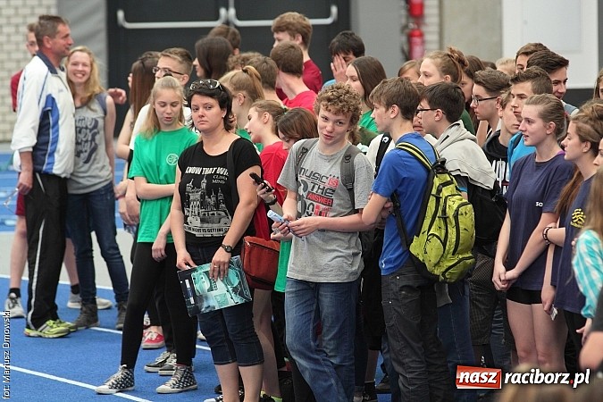 Zdjęcie w galerii na portalu naszraciborz.pl: Halowe Mistrzostwa Powiatu w Lekkiej Atletyce w ZSOMS  wiadomości z regionu