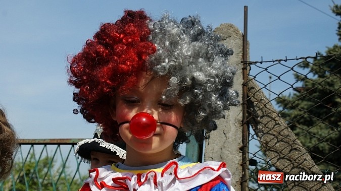 Zdjęcie w galerii na portalu naszraciborz.pl: Parada bajkowych postaci na Światowy Dzień Książki wiadomości z regionu