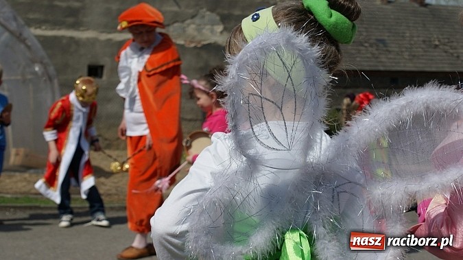 Zdjęcie w galerii na portalu naszraciborz.pl: Parada bajkowych postaci na Światowy Dzień Książki wiadomości z regionu