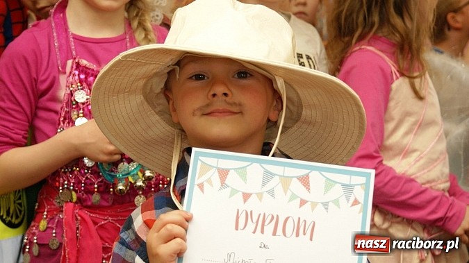 Zdjęcie w galerii na portalu naszraciborz.pl: Parada bajkowych postaci na Światowy Dzień Książki wiadomości z regionu