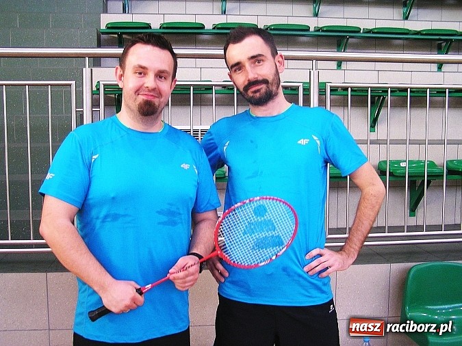 Zdjęcie w galerii na portalu naszraciborz.pl: Raciborskie zakłady rywalizowały w badmintonie wiadomości z regionu