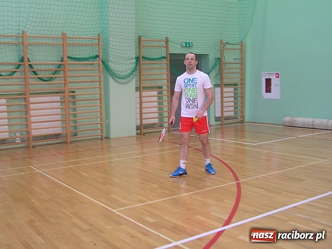 Zdjęcie w galerii na portalu naszraciborz.pl: Raciborskie zakłady rywalizowały w badmintonie wiadomości z regionu