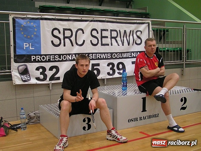 Zdjęcie w galerii na portalu naszraciborz.pl: Raciborskie zakłady rywalizowały w badmintonie wiadomości z regionu