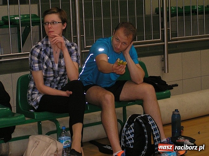 Zdjęcie w galerii na portalu naszraciborz.pl: Raciborskie zakłady rywalizowały w badmintonie wiadomości z regionu