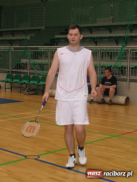 Zdjęcie w galerii na portalu naszraciborz.pl: Raciborskie zakłady rywalizowały w badmintonie wiadomości z regionu