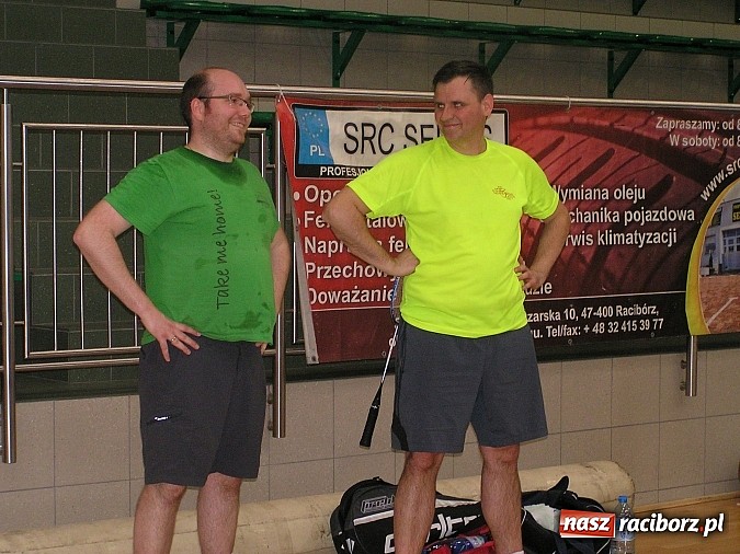 Zdjęcie w galerii na portalu naszraciborz.pl: Raciborskie zakłady rywalizowały w badmintonie wiadomości z regionu