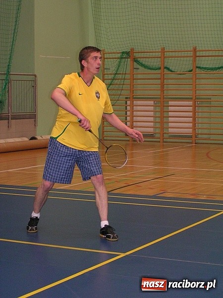 Zdjęcie w galerii na portalu naszraciborz.pl: Raciborskie zakłady rywalizowały w badmintonie wiadomości z regionu