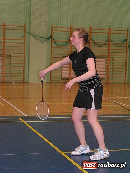Zdjęcie w galerii na portalu naszraciborz.pl: Raciborskie zakłady rywalizowały w badmintonie wiadomości z regionu
