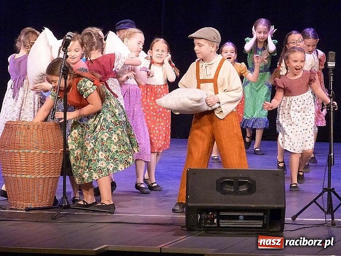 Zdjęcie w galerii na portalu naszraciborz.pl: Mali Raciborzanie na podium w Dąbrowie Górniczej  wiadomości z regionu