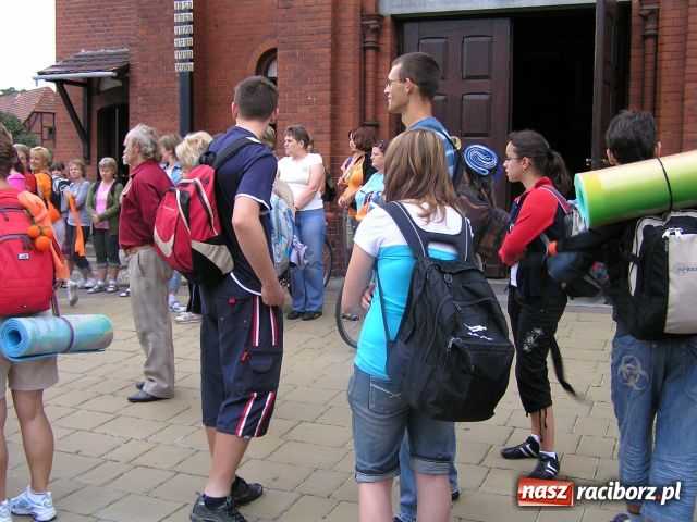 Zdjęcie w galerii na portalu naszraciborz.pl: Z Kuźni na JASNĄ GÓRĘ wiadomości z regionu