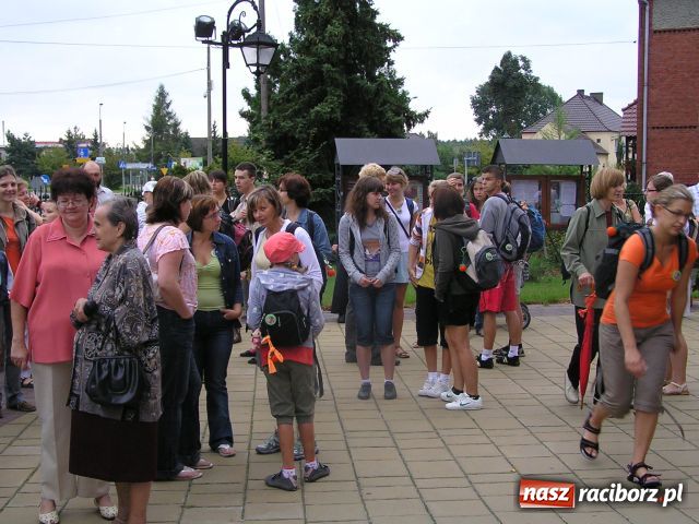 Zdjęcie w galerii na portalu naszraciborz.pl: Z Kuźni na JASNĄ GÓRĘ wiadomości z regionu