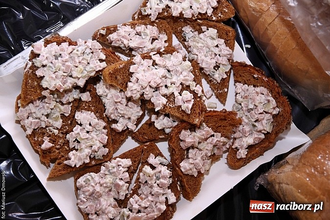 Zdjęcie w galerii na portalu naszraciborz.pl: Konkurs ekologiczny i zdrowe, wiosenne śniadanie w Liceum nr 2 wiadomości z regionu