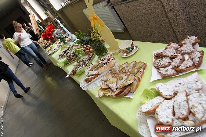 Zdjęcie w galerii na portalu naszraciborz.pl: Konkurs ekologiczny i zdrowe, wiosenne śniadanie w Liceum nr 2 wiadomości z regionu