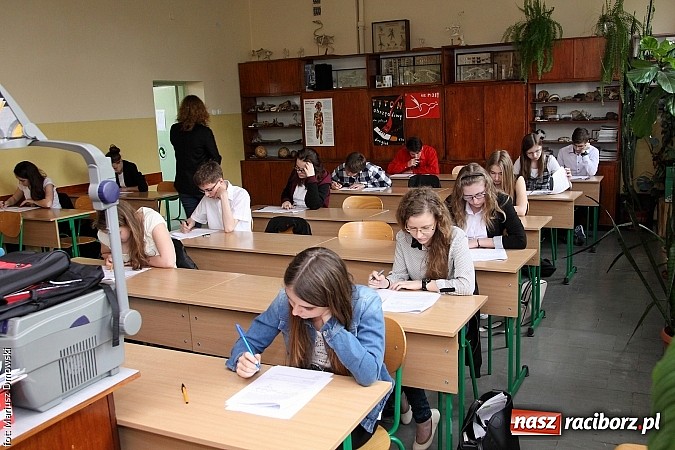 Zdjęcie w galerii na portalu naszraciborz.pl: Konkurs ekologiczny i zdrowe, wiosenne śniadanie w Liceum nr 2 wiadomości z regionu