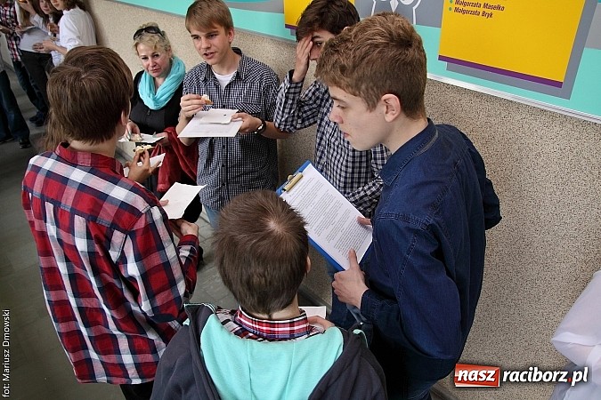 Zdjęcie w galerii na portalu naszraciborz.pl: Konkurs ekologiczny i zdrowe, wiosenne śniadanie w Liceum nr 2 wiadomości z regionu