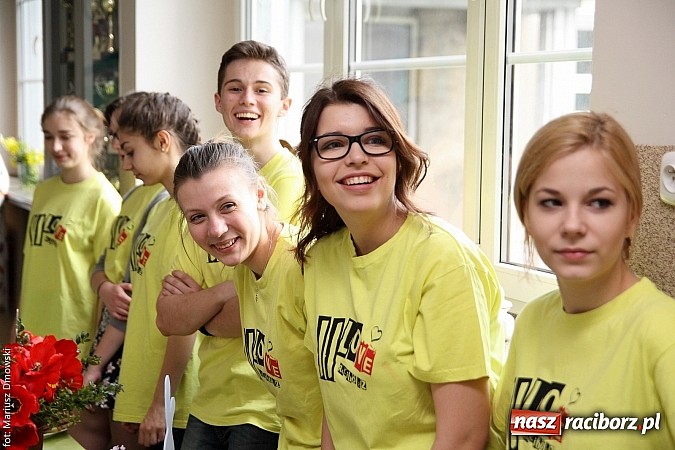 Zdjęcie w galerii na portalu naszraciborz.pl: Konkurs ekologiczny i zdrowe, wiosenne śniadanie w Liceum nr 2 wiadomości z regionu