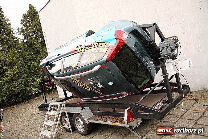 Zdjęcie w galerii na portalu naszraciborz.pl: Z młodym kierowcą po doświadczenie w murach PWSZ w Raciborzu wiadomości z regionu