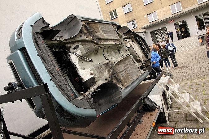 Zdjęcie w galerii na portalu naszraciborz.pl: Z młodym kierowcą po doświadczenie w murach PWSZ w Raciborzu wiadomości z regionu