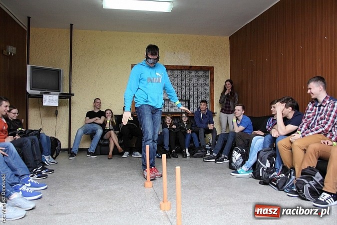 Zdjęcie w galerii na portalu naszraciborz.pl: Z młodym kierowcą po doświadczenie w murach PWSZ w Raciborzu wiadomości z regionu