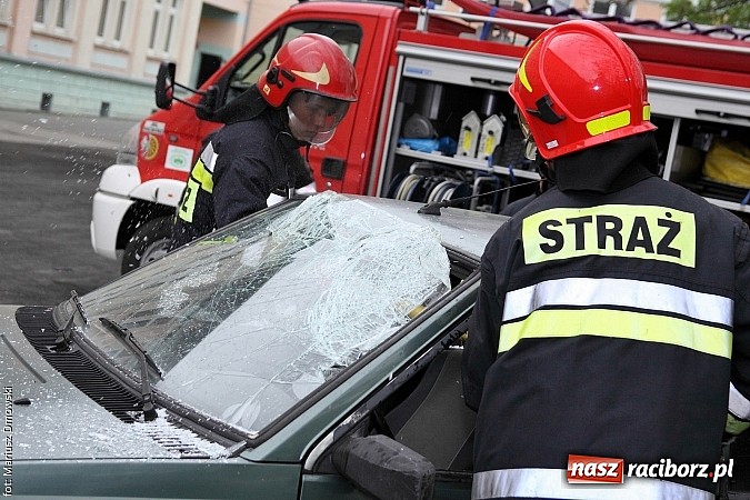 Zdjęcie w galerii na portalu naszraciborz.pl: Z młodym kierowcą po doświadczenie w murach PWSZ w Raciborzu wiadomości z regionu