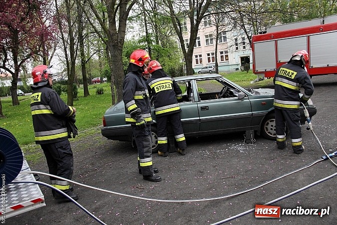 Zdjęcie w galerii na portalu naszraciborz.pl: Z młodym kierowcą po doświadczenie w murach PWSZ w Raciborzu wiadomości z regionu