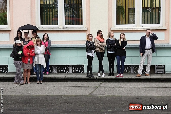 Zdjęcie w galerii na portalu naszraciborz.pl: Z młodym kierowcą po doświadczenie w murach PWSZ w Raciborzu wiadomości z regionu