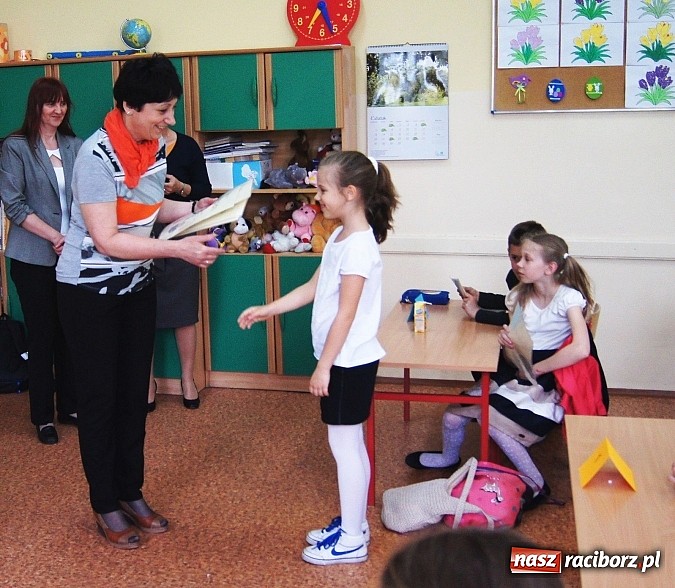 Zdjęcie w galerii na portalu naszraciborz.pl: W Szkole Podstawowej nr 4 sprawdzano znajomość lektur wiadomości z regionu