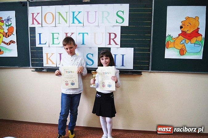 Zdjęcie w galerii na portalu naszraciborz.pl: W Szkole Podstawowej nr 4 sprawdzano znajomość lektur wiadomości z regionu