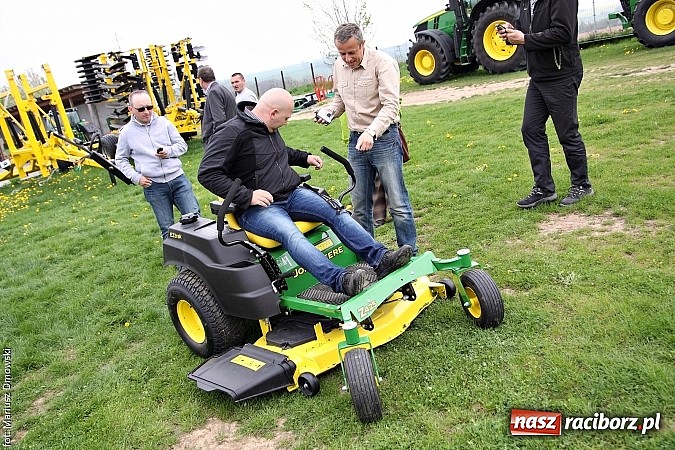 Zdjęcie w galerii na portalu naszraciborz.pl: Chempest zaprezentował maszyny komunalne wiadomości z regionu