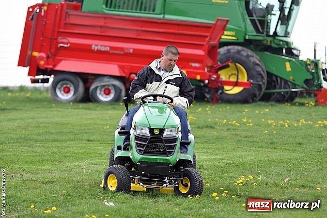 Zdjęcie w galerii na portalu naszraciborz.pl: Chempest zaprezentował maszyny komunalne wiadomości z regionu