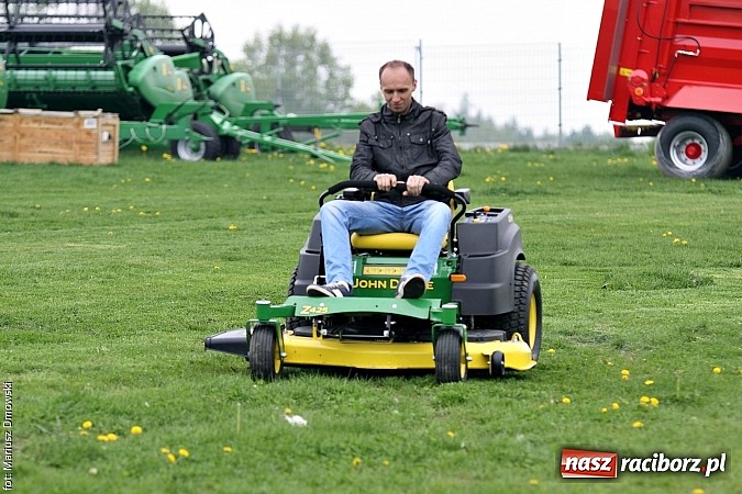 Zdjęcie w galerii na portalu naszraciborz.pl: Chempest zaprezentował maszyny komunalne wiadomości z regionu