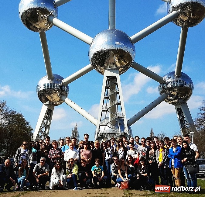 Zdjęcie w galerii na portalu naszraciborz.pl: Nauczycielka Gimnazjum nr 5 z wizytą w Europarlamencie  wiadomości z regionu