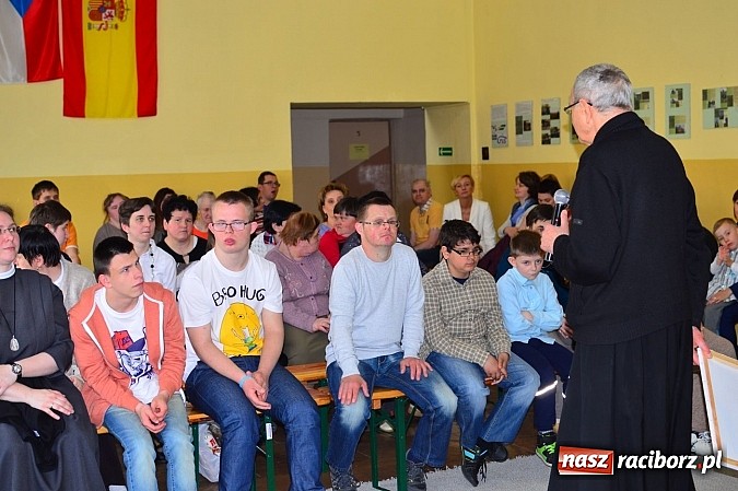 Zdjęcie w galerii na portalu naszraciborz.pl: Festiwal Pozytywnych Wartości w Bieńkowicach wiadomości z regionu