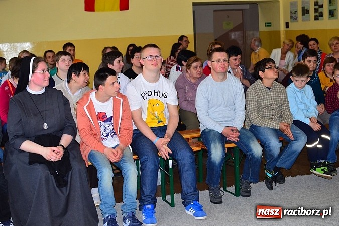 Zdjęcie w galerii na portalu naszraciborz.pl: Festiwal Pozytywnych Wartości w Bieńkowicach wiadomości z regionu