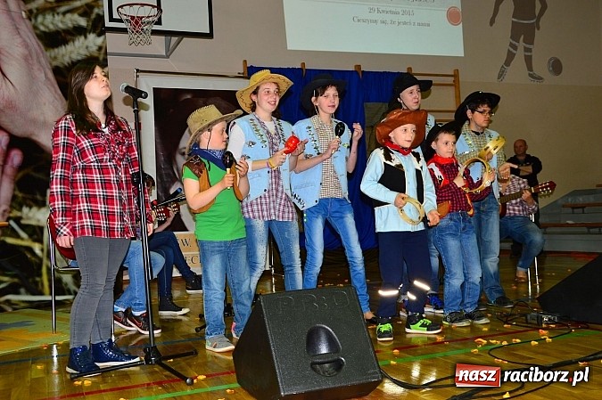 Zdjęcie w galerii na portalu naszraciborz.pl: Festiwal Pozytywnych Wartości w Bieńkowicach wiadomości z regionu