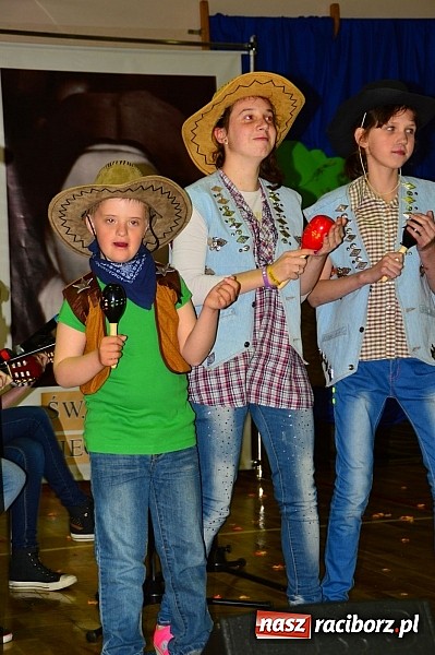 Zdjęcie w galerii na portalu naszraciborz.pl: Festiwal Pozytywnych Wartości w Bieńkowicach wiadomości z regionu