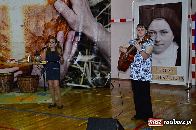 Zdjęcie w galerii na portalu naszraciborz.pl: Festiwal Pozytywnych Wartości w Bieńkowicach wiadomości z regionu