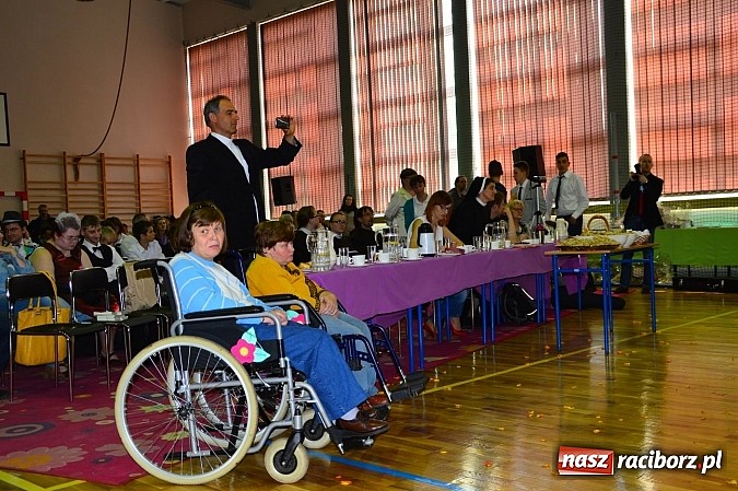 Zdjęcie w galerii na portalu naszraciborz.pl: Festiwal Pozytywnych Wartości w Bieńkowicach wiadomości z regionu