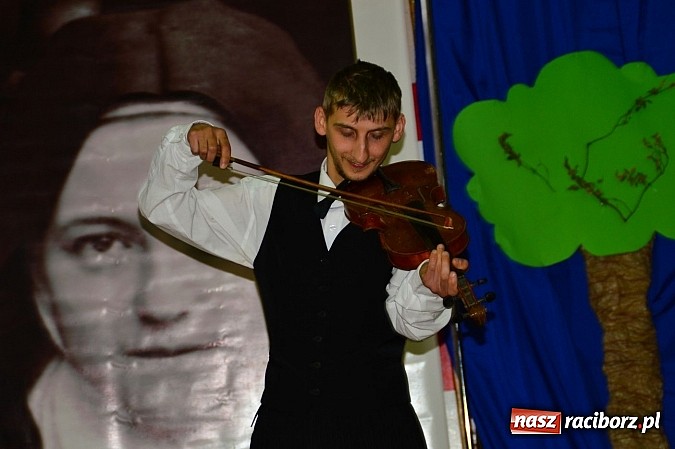 Zdjęcie w galerii na portalu naszraciborz.pl: Festiwal Pozytywnych Wartości w Bieńkowicach wiadomości z regionu