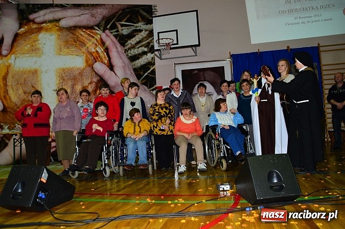 Zdjęcie w galerii na portalu naszraciborz.pl: Festiwal Pozytywnych Wartości w Bieńkowicach wiadomości z regionu