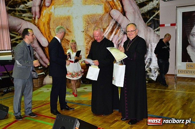 Zdjęcie w galerii na portalu naszraciborz.pl: Festiwal Pozytywnych Wartości w Bieńkowicach wiadomości z regionu